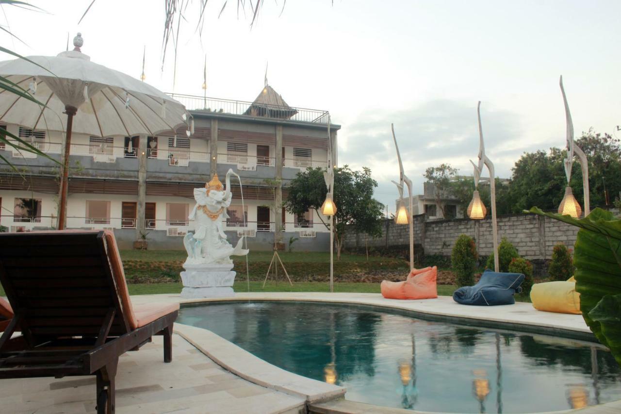 Hotel Premier Surf Camp Canggu Exterior foto